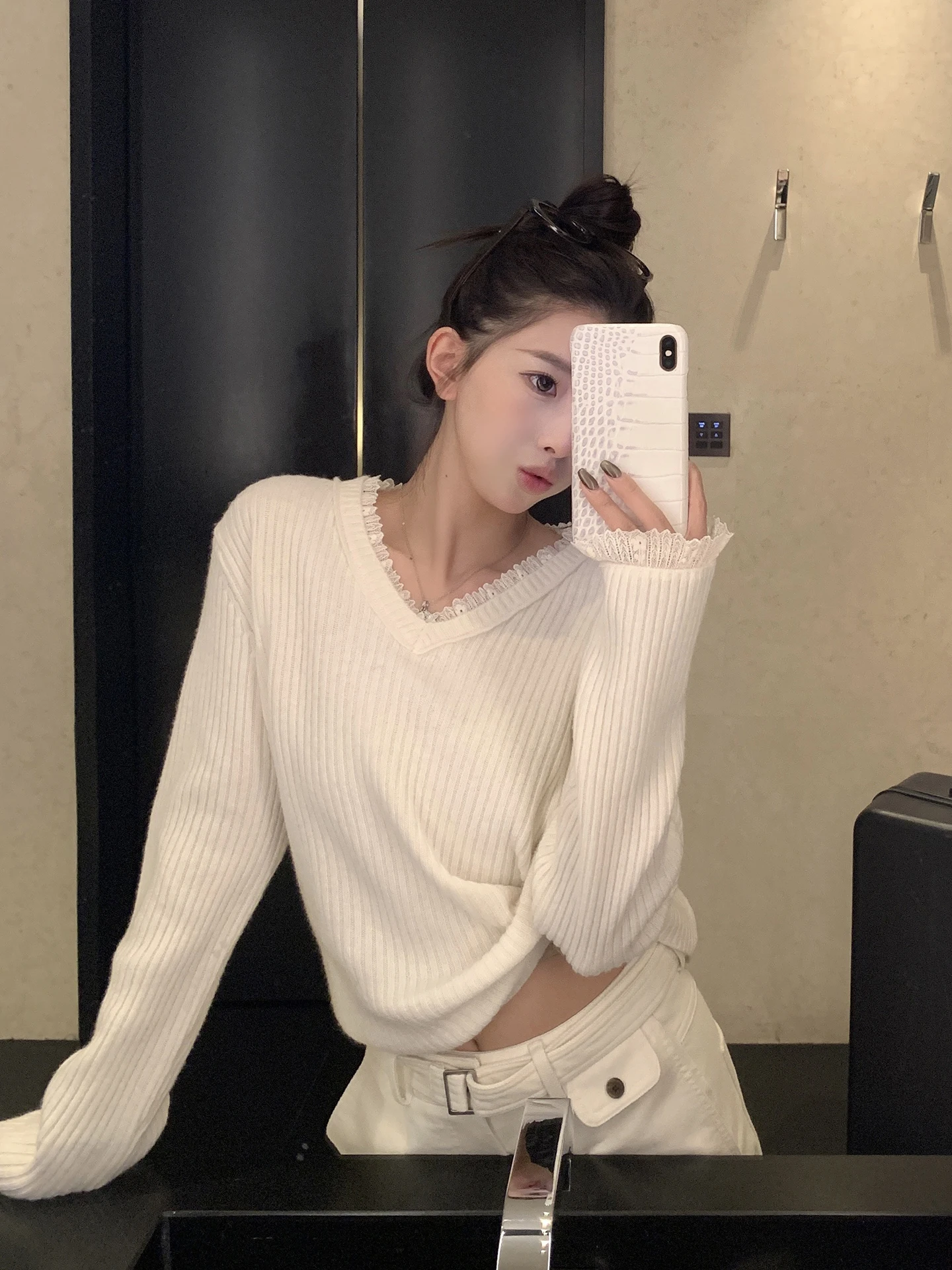 

Женский зимний универсальный облегающий вязаный топ EKOOL из 100% шерсти с кружевной отделкой и V-образным вырезом, в полоску, в корейском стиле, свободного кроя