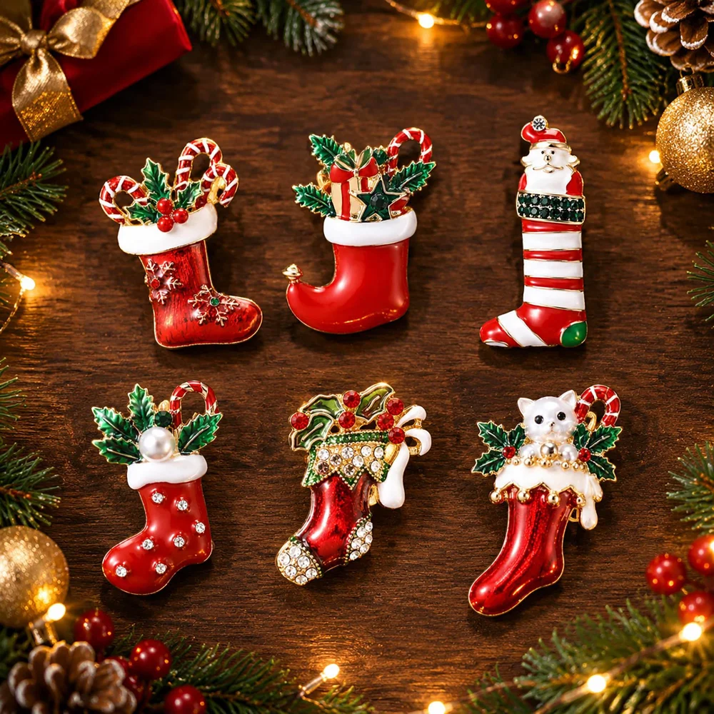 Christmas Stocking Brooch Enamel Rhinestone Candy Cane Holly Lapel Pin Santa Cat Pattern Xmas Sock Brooch Holiday Clothing Gift