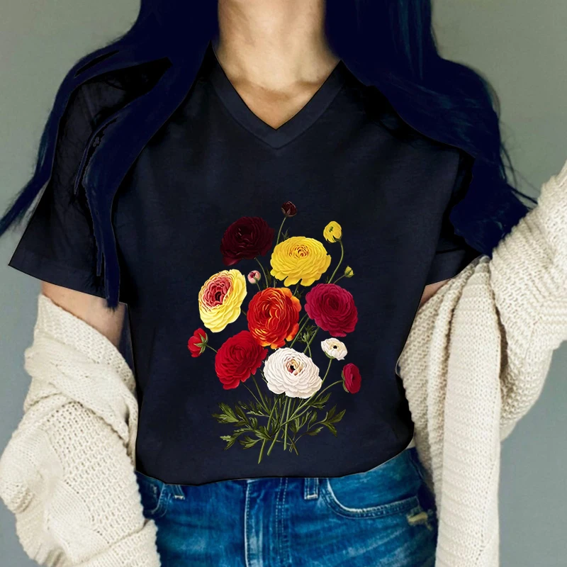 Beautiful Flower Classic Tops Vintage Retro Floral Printed T-shirt Round Neck Summer Clothes Flower Lover Gift Essential T-shirt