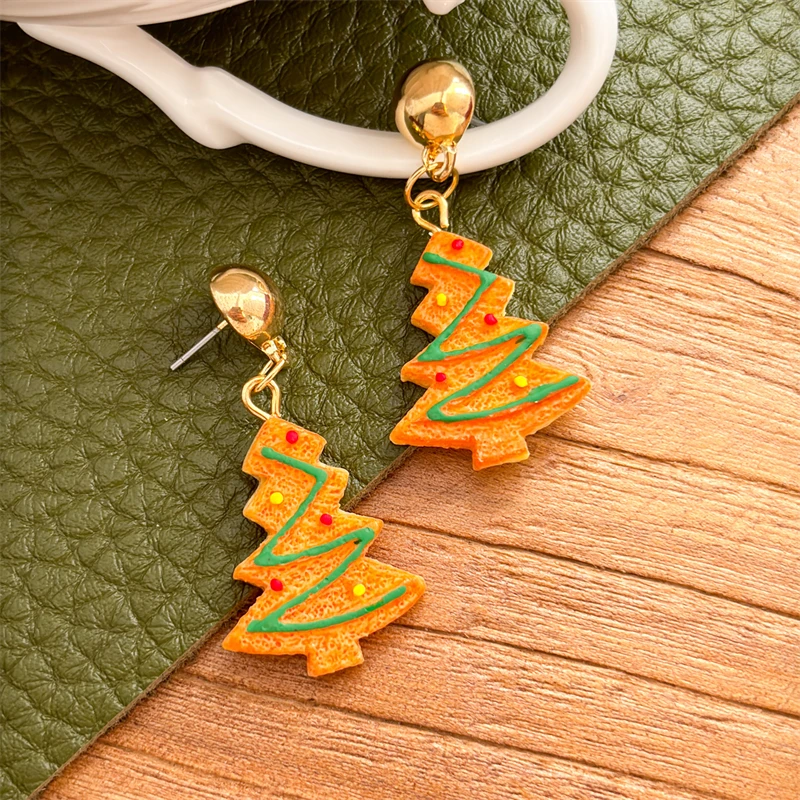 2026 عيد ميلاد سعيد الاكريليك أقراط للنساء الفتيات لطيف الكرتون الزنجبيل رجل انخفاض القرط موضة هدايا مجوهرات العيد #5