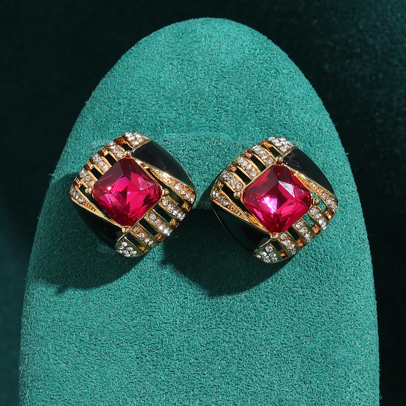 

Vintage Square Crystal Red Stud Earrings Rhinestone Decoration Antique Gold Plated Accessories Women 2026 Mother's Day Jewelry