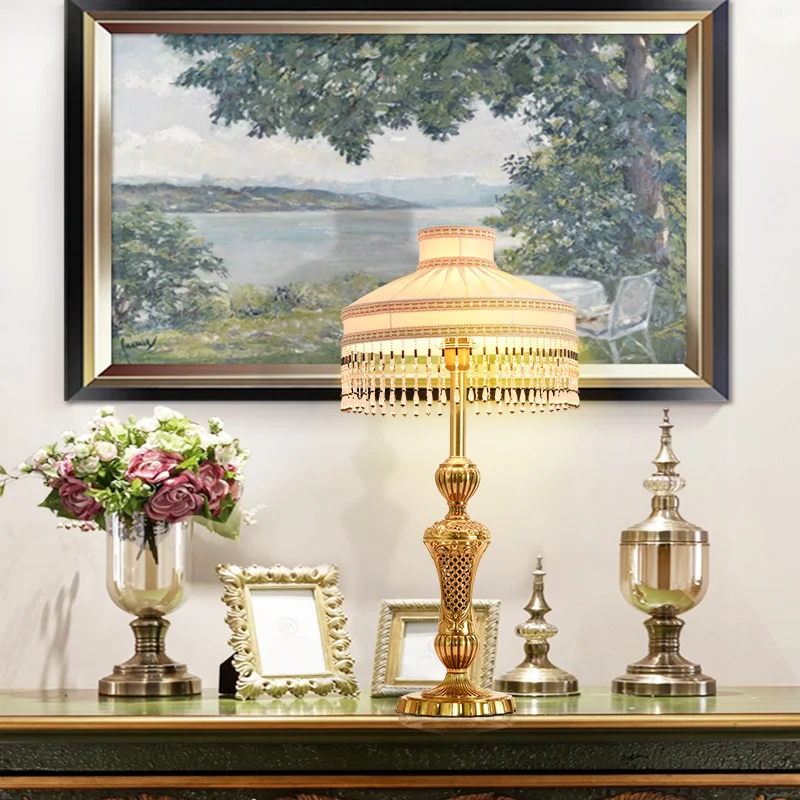 Europeu - Lâmpada de mesa de latão de luxo francesa inspirada, retrô para sala de estar, quarto em villa