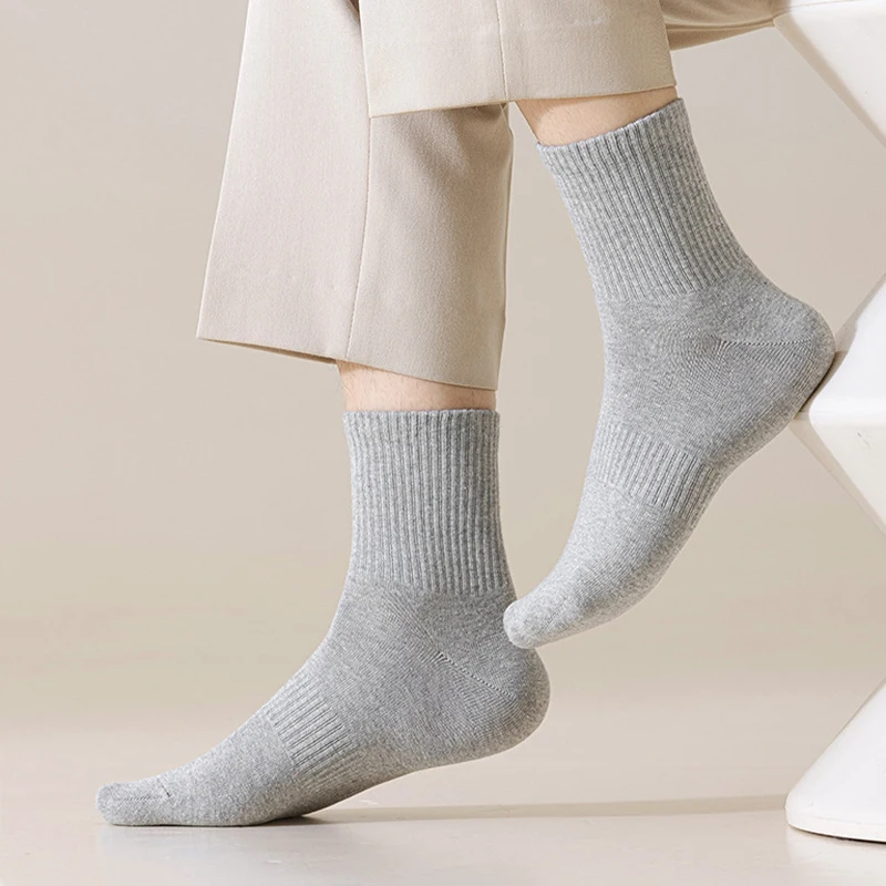 

Women Sports Socks Fashion Simple Knit Mid Tube Socks Autumn Winter Solid Cotton Socks 3 Styles Versatile Female Running Socks