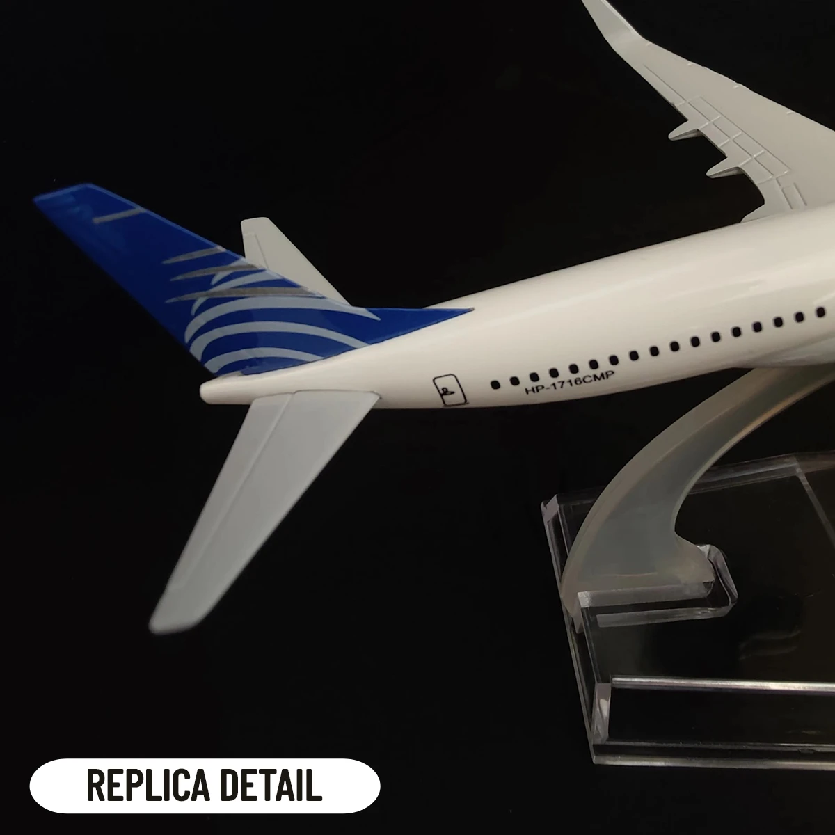 Scale 1:400 Metal Airplane Replica Panama Copa B737 Latin Airlines Boeing Aircraft Model Aviation Collectible Diecast Miniature