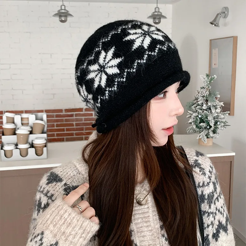 Autumn and Winter Outdoor Skiing Warm Ear-Protecting Knitted Hat for Women, Snowflake Jacquard Adjustable Drawstring Fleece-Lined Thickened Cold-Proof Wool Hat