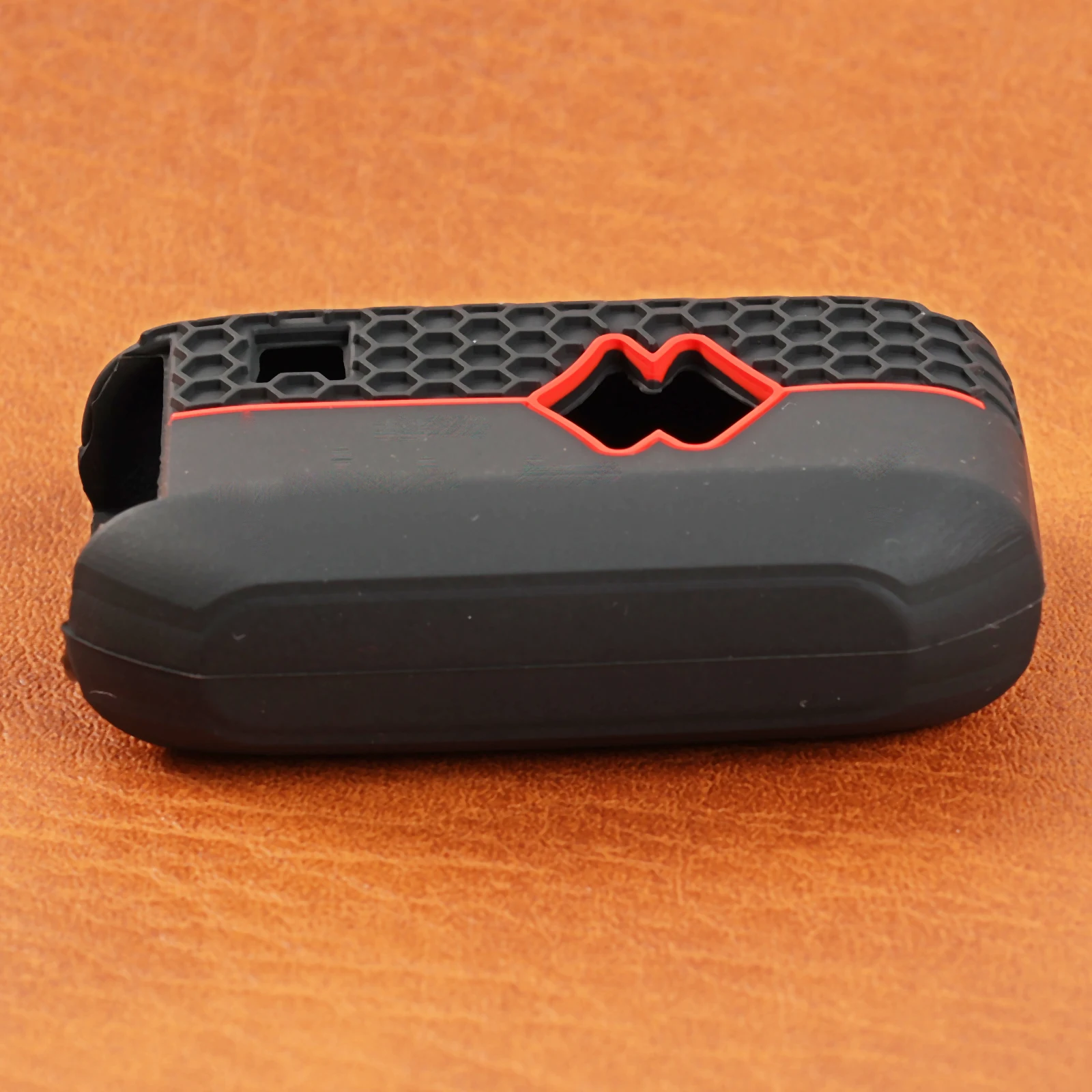 حافظة مفتاح بعيد شل حامي حامل 2 زر لسوزوكي سويفت ايجنيس جيمي XL7 Ertiga 2017 2018 2019 2024 2023 2022