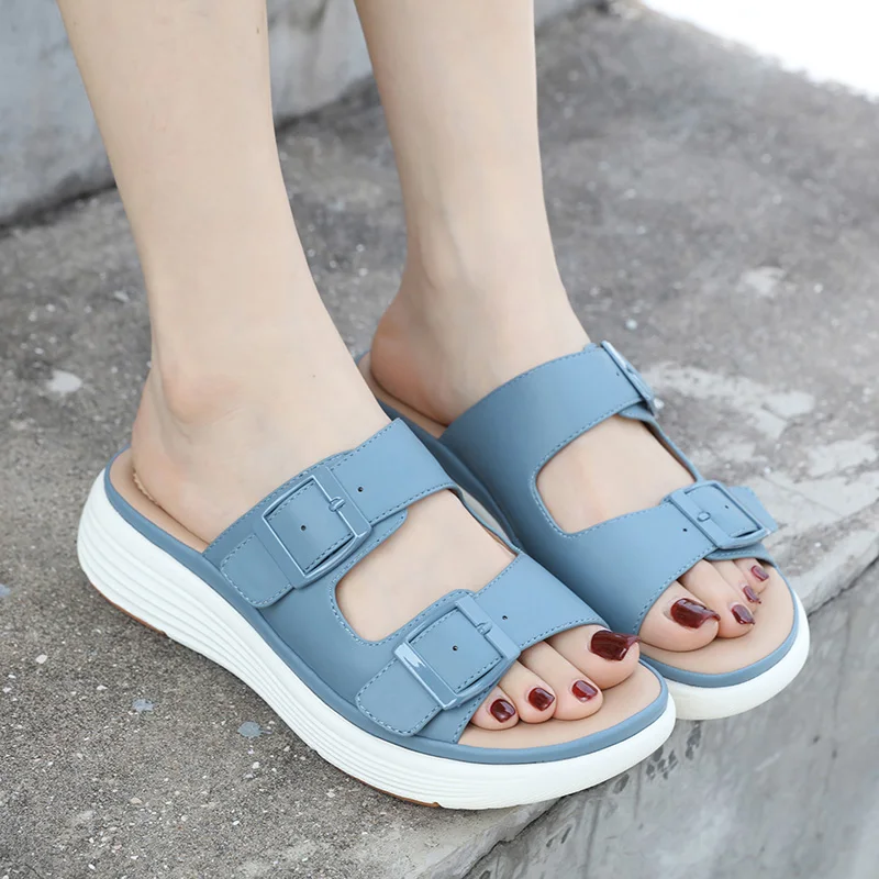 

Summer Fashion New Flat Heel Thick Bottom Comfortable Needle Buckle Lightweight Anti slip Outerwear Casual Women's Slippers