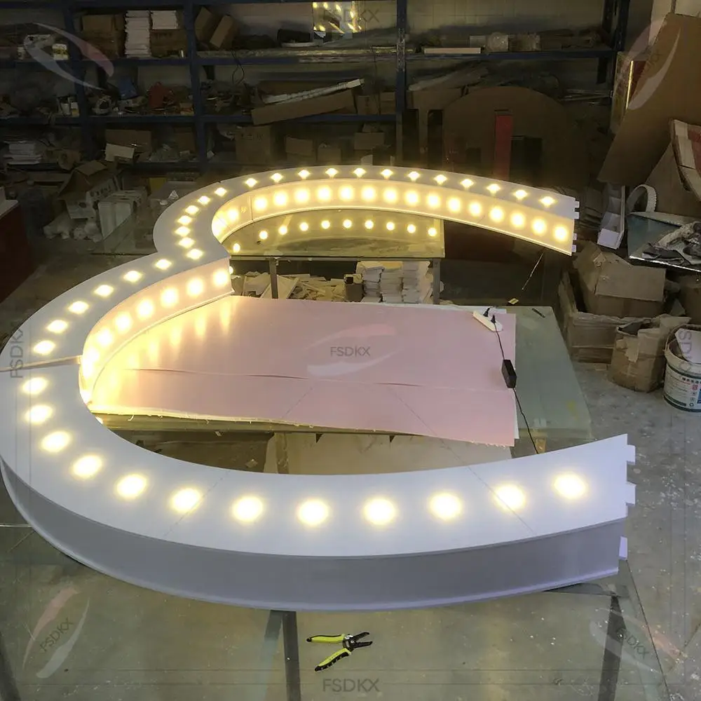 

New Design LED Heart Shape White Gold Arch Backdrop Stand Hot Sale PVC Backdrop for Wedding Party Stage