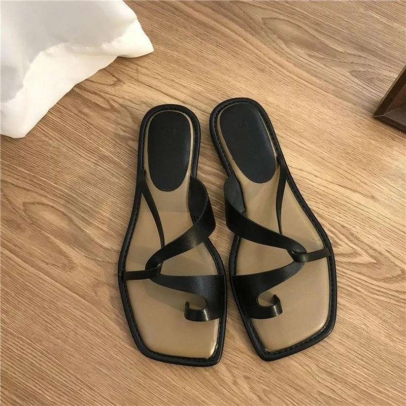 Flip Flops Summer 2024 Female Sandals Woman Flat Soft Leather Slides Ladies Slippers Outside Shose Fashion Peep Toe Beach Slides