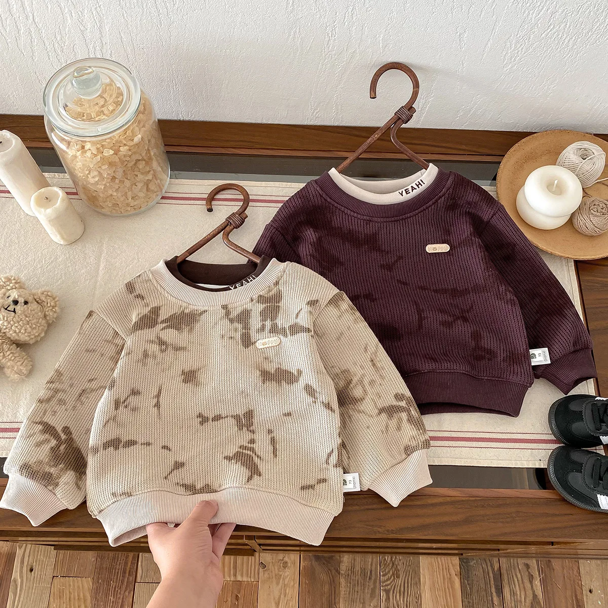 2024 Winter Baby Boys Pullovers Printed Sticker Plus Velvet Versatile Warm Infant Boys Sweatshirts Toddler Boys Pullovers