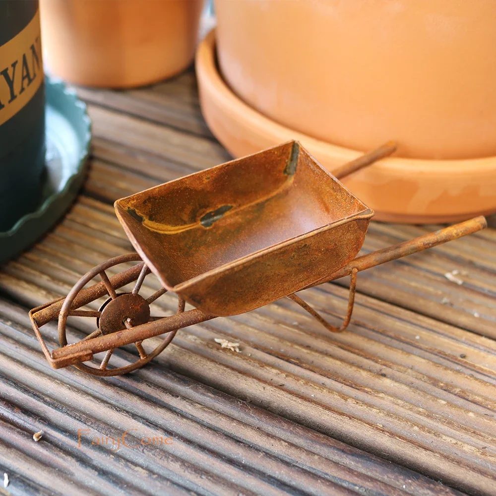 Fairy Garden Miniature Wheelbarrow Metal Rusty Mini Vintage Wagon Miniature Craft Items Garden Terrarium Decor Accessories