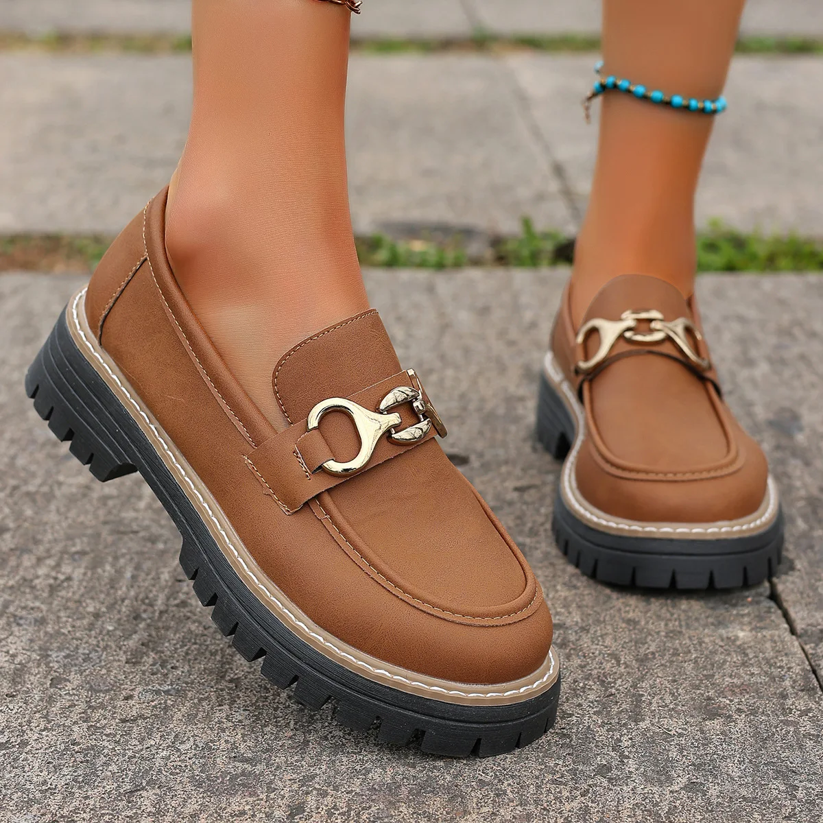 

025 Spring and Autumn Loafers, large-sized casual matte British-style women's shoes with thick heels and thick soles