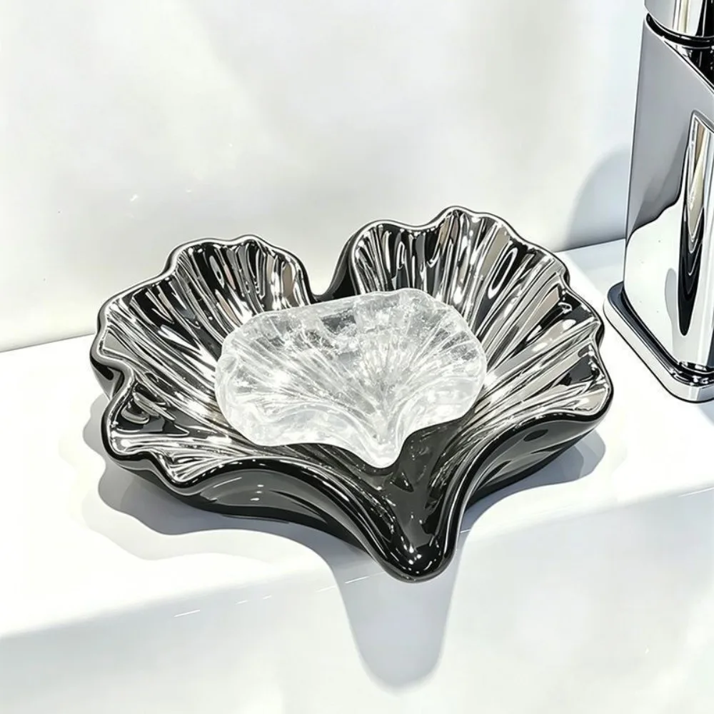 Creative Ceramic Ginkgo Leaf Drain Soap Dish Opening Design V-shaped Drainage Soap Tray Smooth Edges Shell Soap Holder Washbasin