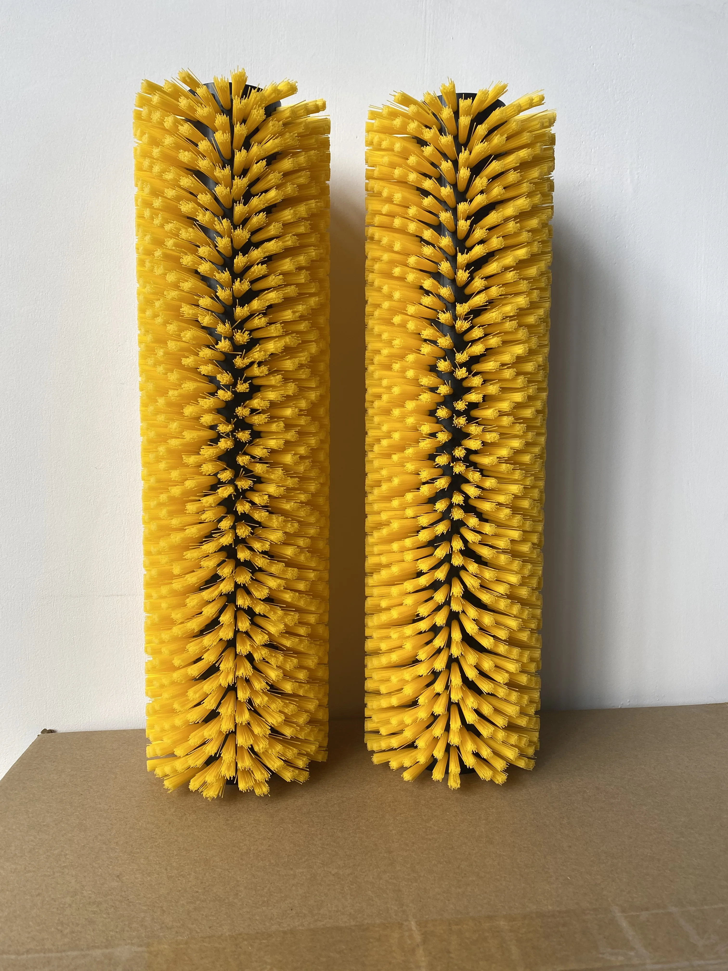 Reverse rotation brushes, carpet equipment manufacturers supply