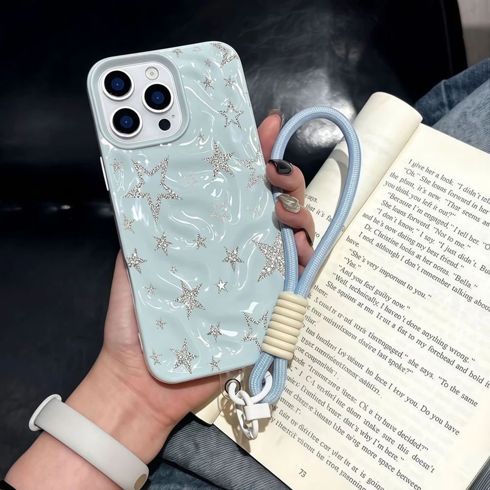 Luxuriöse Y2K-Sternmuster-Silikon-Handyhülle mit Faltenoptik für iPhone 17 15 13 11 12 14 16 17 Pro Max 15 Plus Air mit Lanyard-Abdeckung – Detail 1