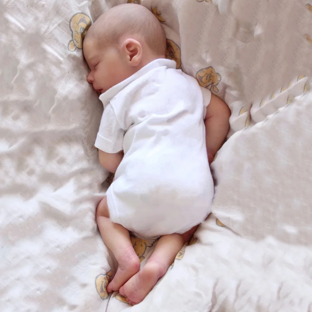 BZDOLL, muñeca bebé de 18 pulgadas, modelo «Reborn», con aspecto de bebé dormido, 45 cm, hecha de vinilo suave, con cuerpo de tela, piel pintada en 3D y venas visibles, ideal como juguete para vestir y como regalo de cumpleaños.