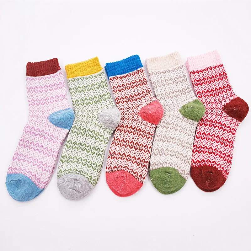 5 Pairs Wool female socks winter thickening warm lady middle tube wool ring socks retro clan wind socks electrostatic prevention