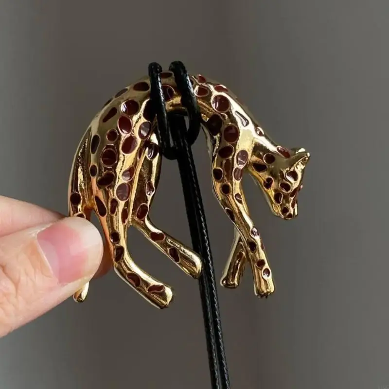 Fashionable Charm Necklace Black Gold Tone Perfect For Daily Wear