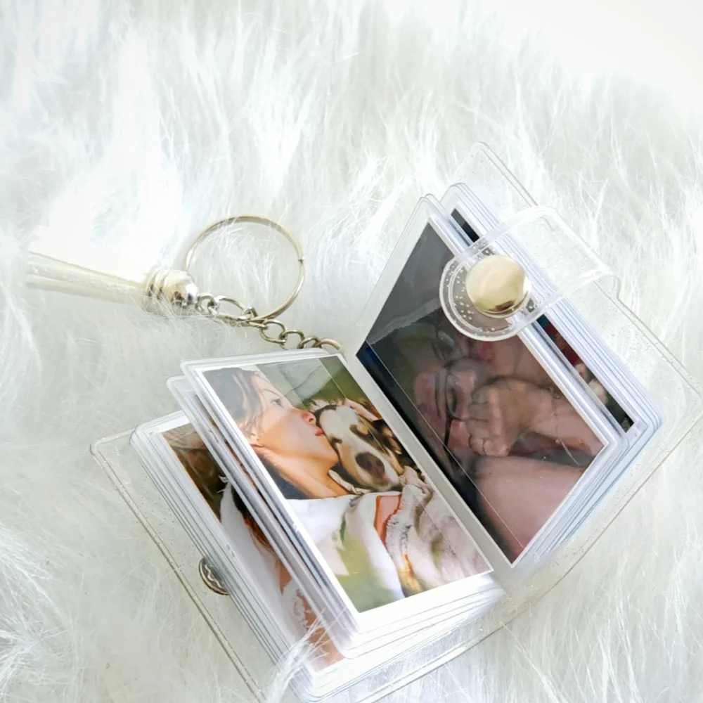 LeeChee Romantic Album Customized Photos Glitter White 2inch 24 Photos Keychain With White Tassel Valentine's Day gift