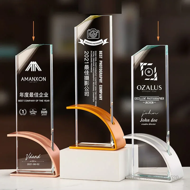 

Customized Geometric Shape Base Crystal Trophy, Metal Gold, Silver, Bronze, Red, Creative Event Souvenirs, Home Decorations, 1Pc