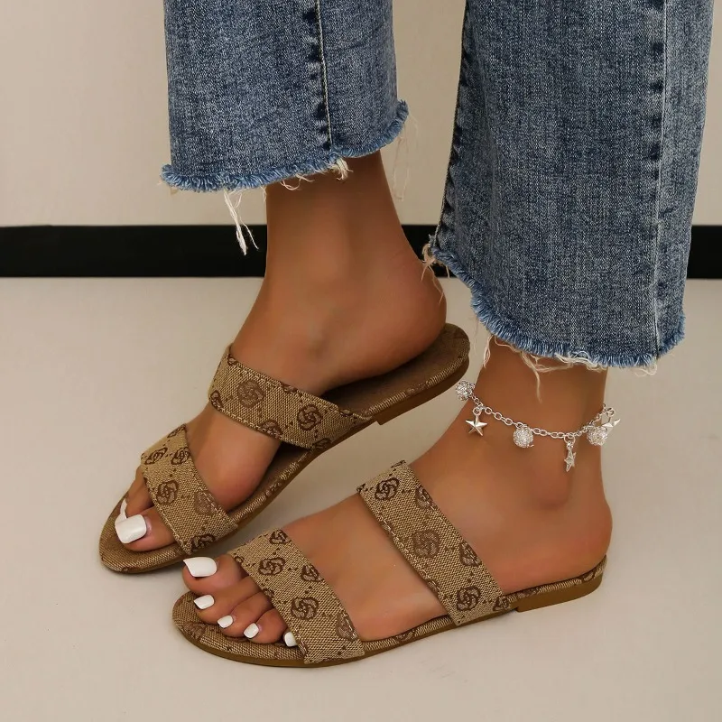 

2025 Hot selling Women Decor Flat Slide Sandals Fashion Design Summer Casual Elegant Sexy Outdoor Office Slides Slip-on