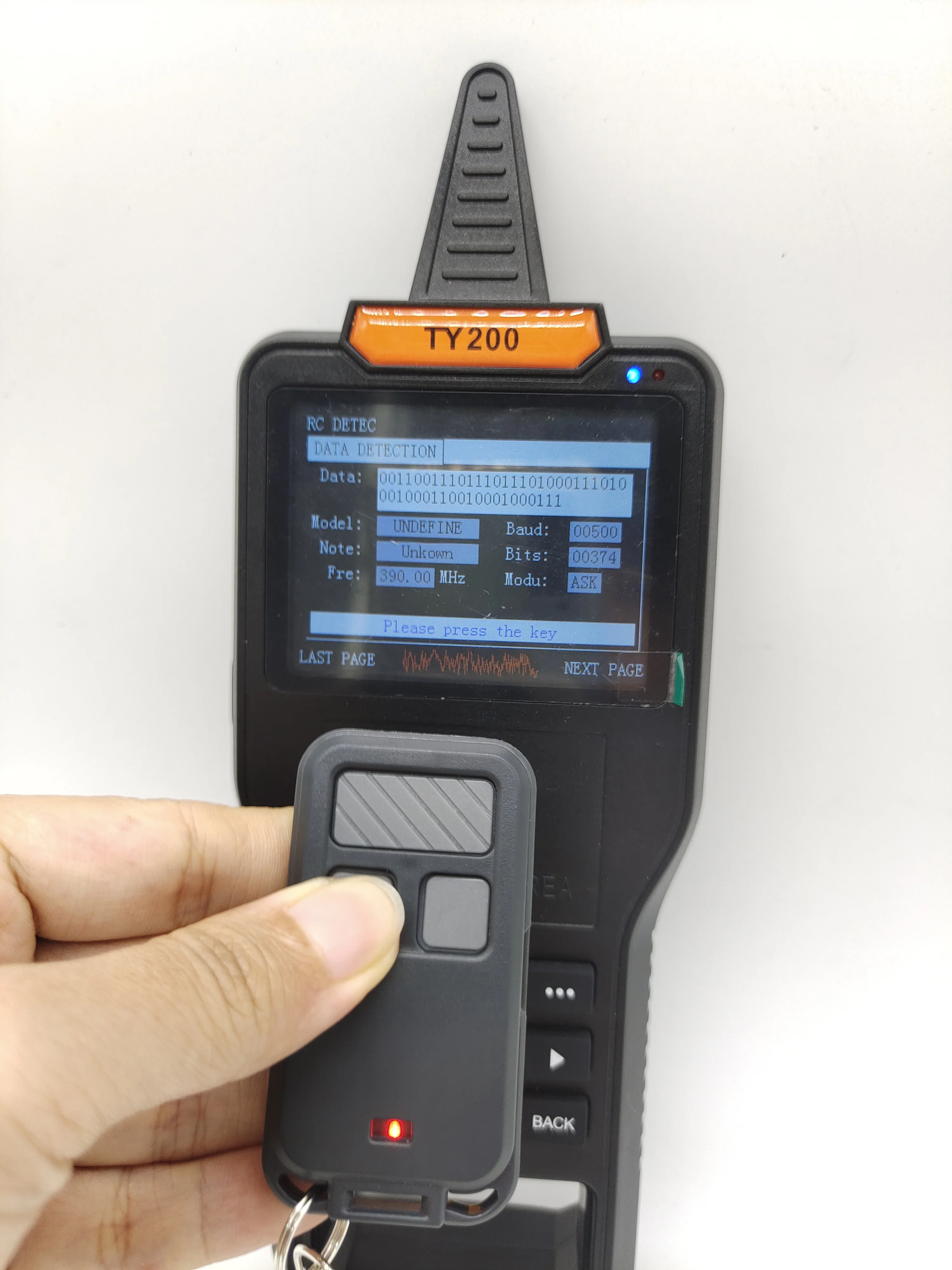 جهاز تحكم عن بعد لباب المرآب العالمي 890MAX، متوافق مع فتاحات باب المرآب اللاسلكية Liftmaster للطرازات 371/971/81lm