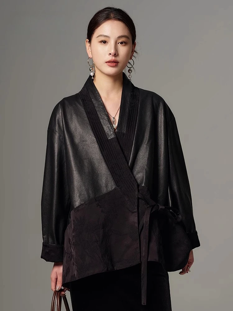 

V-neck Elegant Genuine Leather Jackets for Women Spring Autumn 2026 High-end Vintage Simple Spliced ​​Rayon Real Sheepskin Coat