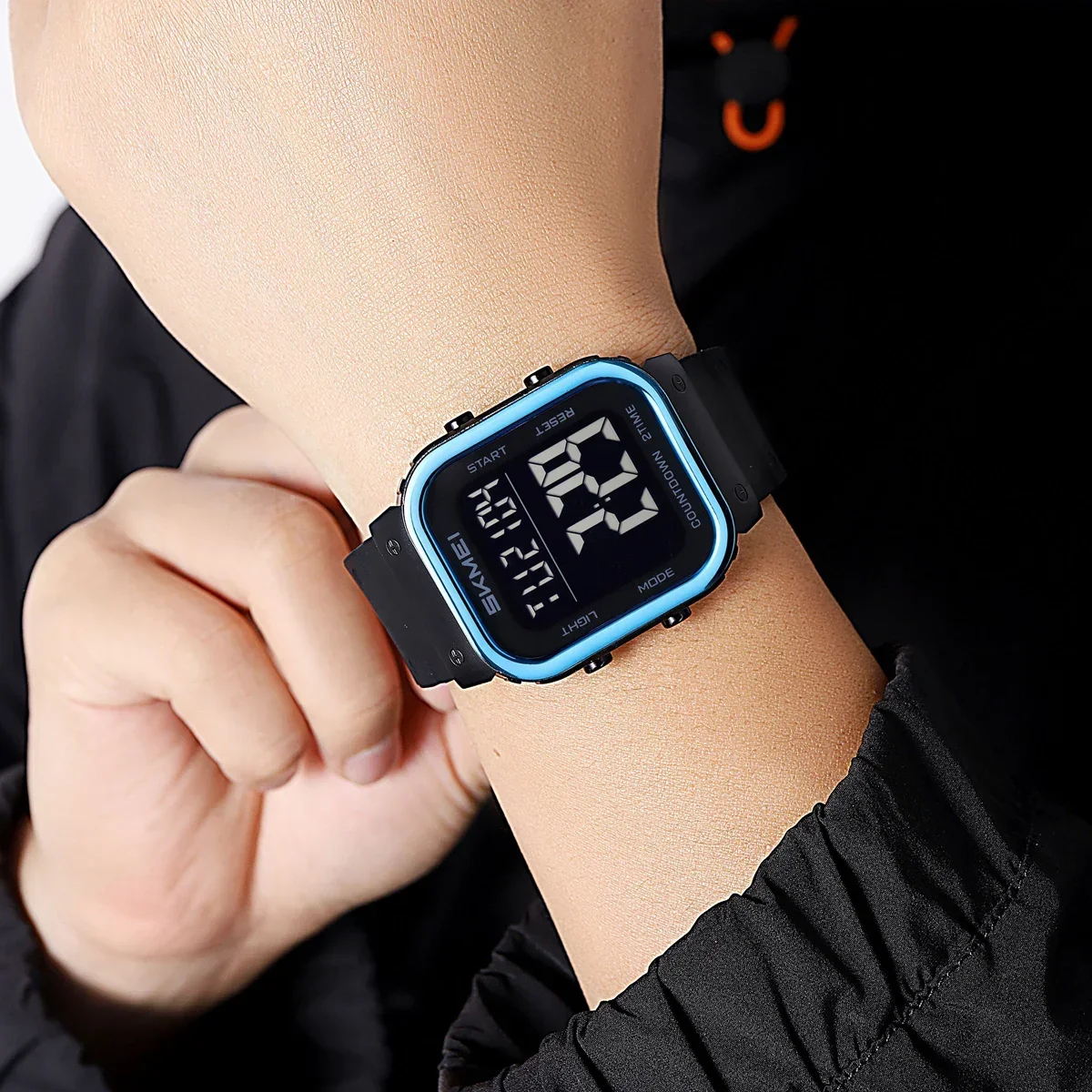 SKMEI ساعة تنبيه مصباح ليد إلكترونيات ساعات المعصم الساعات الرياضية الرقمية reloj hombre 5Bar مقاوم للماء ساعة عسكرية العد التنازلي