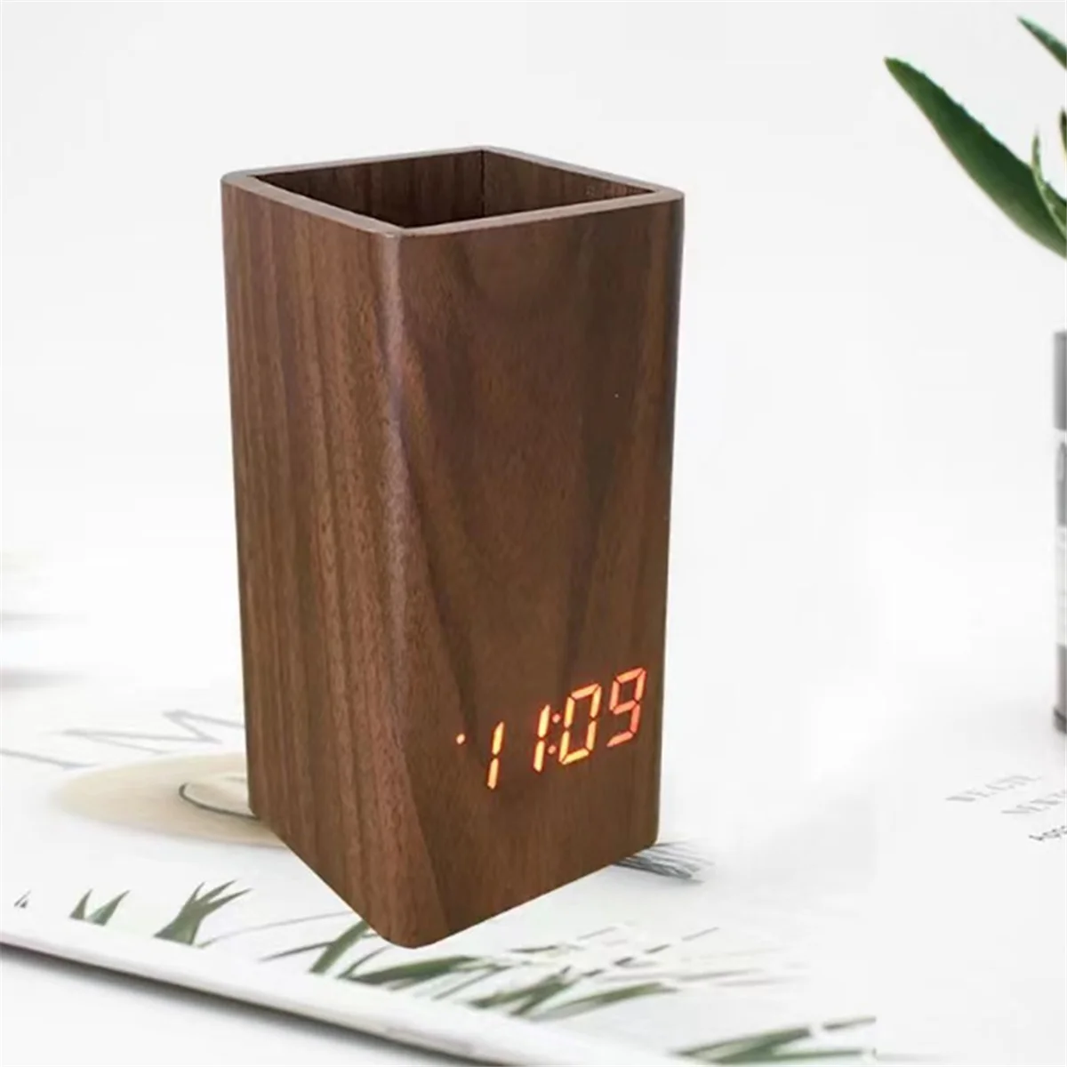 Gfc-Creative ผู้ถือปากกานาฬิกา LED นาฬิกาอิเล็กทรอนิกส์เดสก์ท็อปผู้ถือปากกาเครื่องเขียนนักเรียนควบคุมเสียงนาฬิกาอิเล็กทรอนิกส์ B