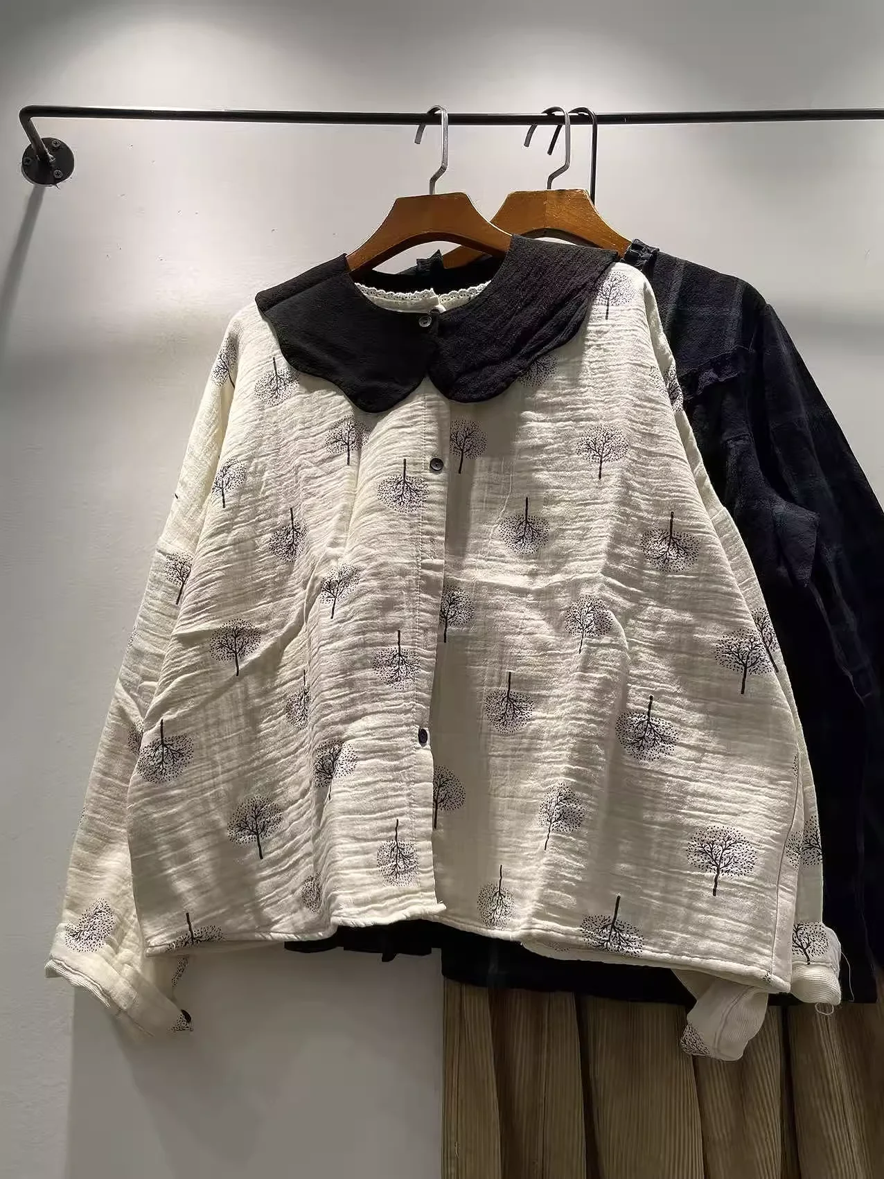 

Бюст 128 см Mori Kei Одежда 100% хлопчатобумажная пряжа с черным воротником и принтом, большие рубашки и блузки для женщин, топы с длинными рукавами