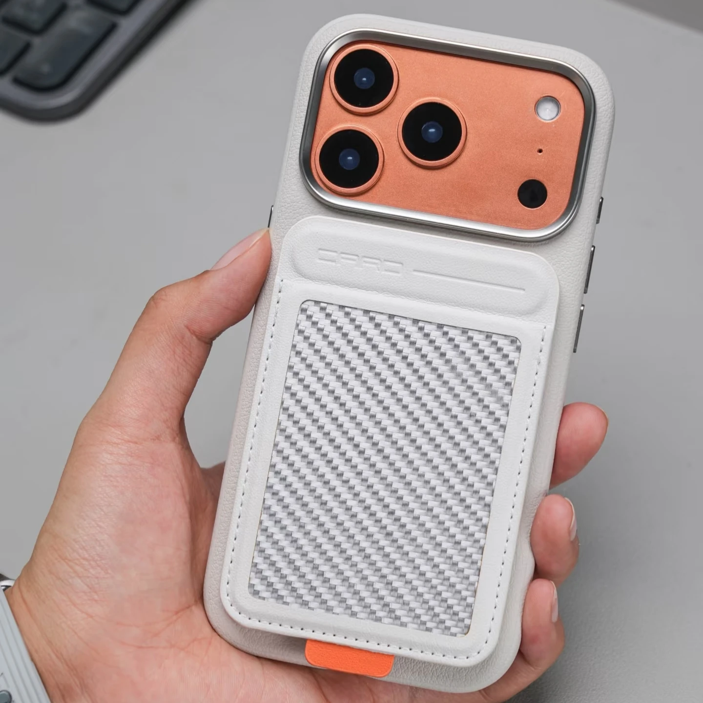 レザー製リアルカーボンファイバーMagSafeウォレット iPhone 17 16 15 14 13 12 Pro Max Samsung S25 Ultra対応 マグネット式カードホルダー/スタンド