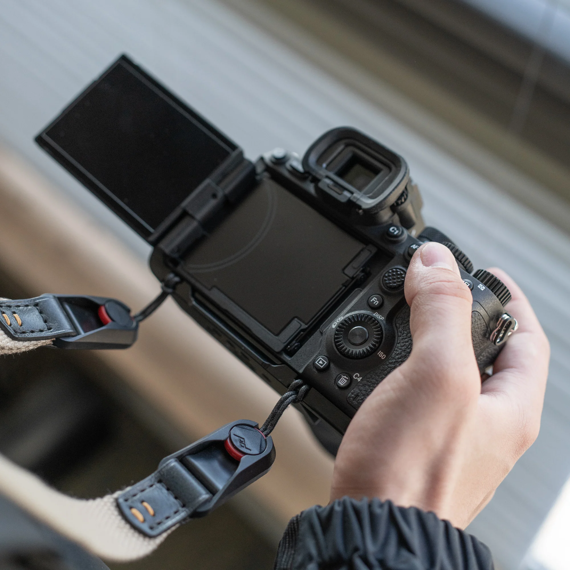 YUWOOD für Sony A7R5 / A7M4 Kamera-Cage mit Holzgriff und integrierter Schnellwechselplatte für Arca-Swiss Cage Rig Kit – Detail 10