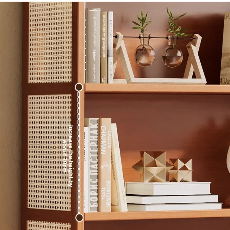 Boekenplank geïntegreerd tegen de muur, meerlaagse planken van vloer tot plafond, opbergkasten voor boekenspeelgoed, huishoudelijke display