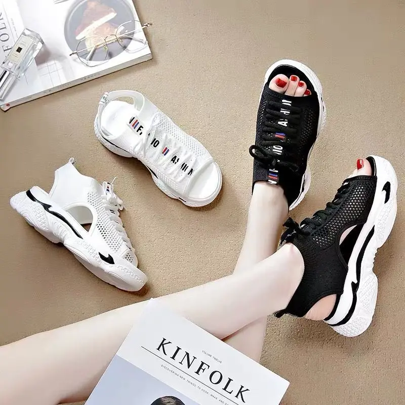 Women's Sports Sandals 2026 Summer New Hollow Flat Bottom Tide Soft Sole Versatile Thick Sole Muffin Casual Fish Mouth Shoes - view 4