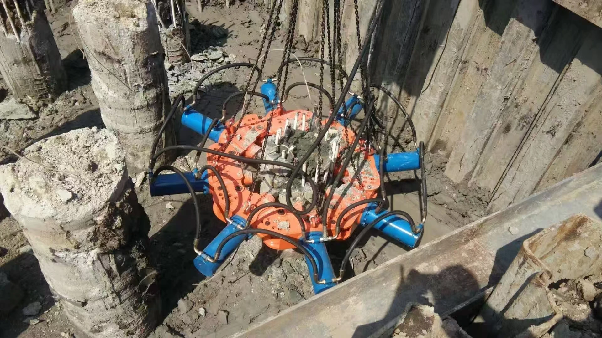 Moveable Hydraulic Pile Breaker for Rock Concrete Demolition Efficient Powder Tool for Construction Machinery