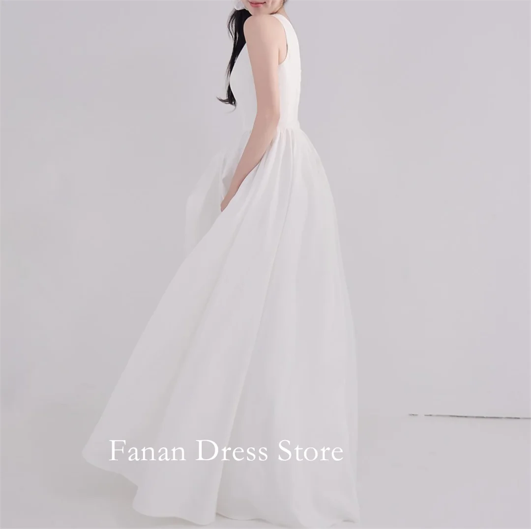 Fanan O-Neck Ivory A-Line ชุดแต่งงานที่กําหนดเอง Taffeta ความยาวชั้นง่ายชุดเจ้าสาว Vestidos De Novia