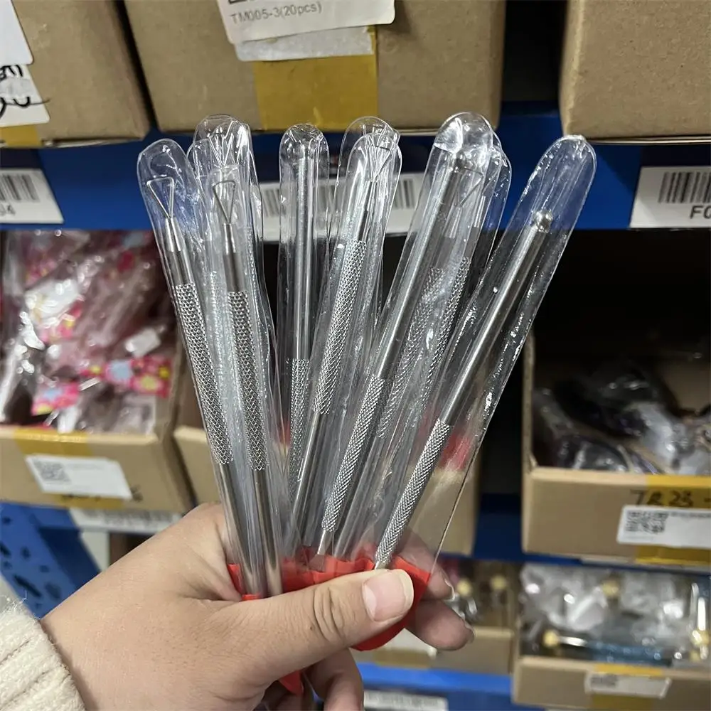 1PC Triangolo In Acciaio Inox Bastone Asta Pusher Cleaner Pelapatate Per Cuticole Raschietto Gel UV Polish Remover Manicure Strumenti Per Unghie Accessorio