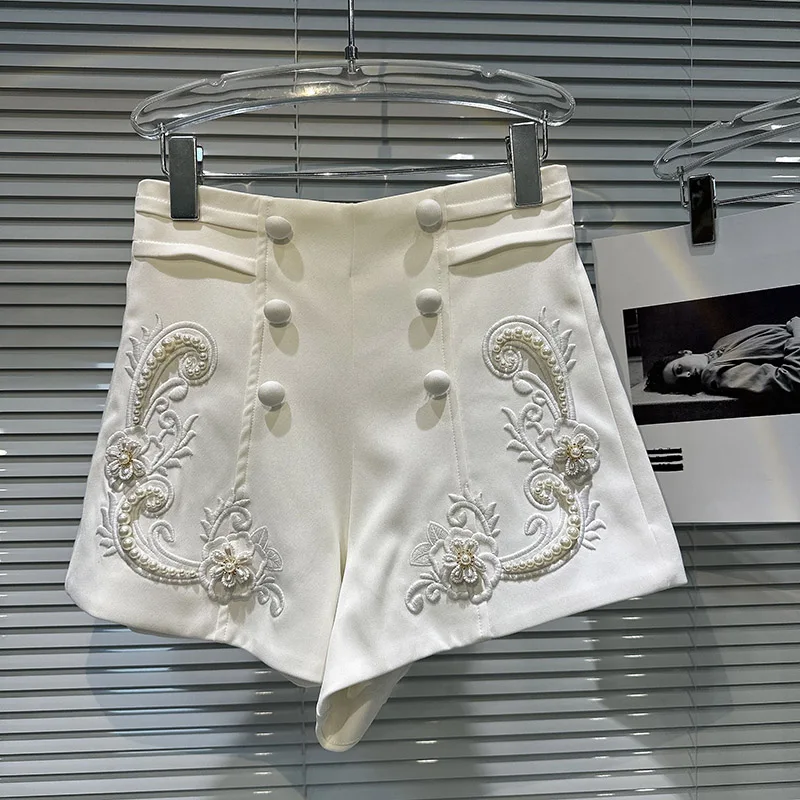 2025 Estate Nuovo stile di ripristino Perla chiodo modello ricamato Temperamento Socialite Elegante pantaloncini di nicchia per le donne
