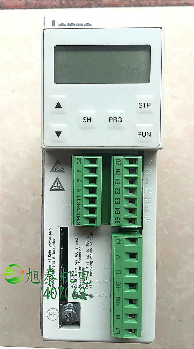 Original German Lenze EVF8202-E Variable Frequency Drive 0.75KW 220V Condition as Shown in Image Well-Packed