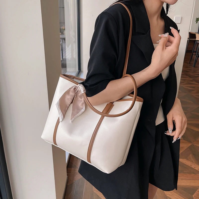 Sac fourre-tout en cuir souple pour femme avec décoration de ruban, sacs initiés, grande capacité, sac à main rétro pour femme, haute qualité