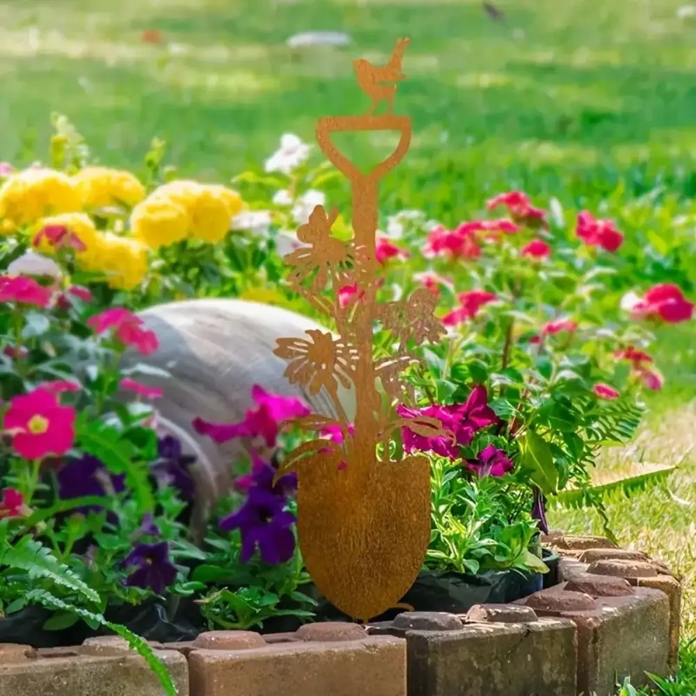

Landscape Decoration Metal Decorative Rusty Stake Antique Design Plant Shaped Garden Pile Art Ground Stake Flower Pot