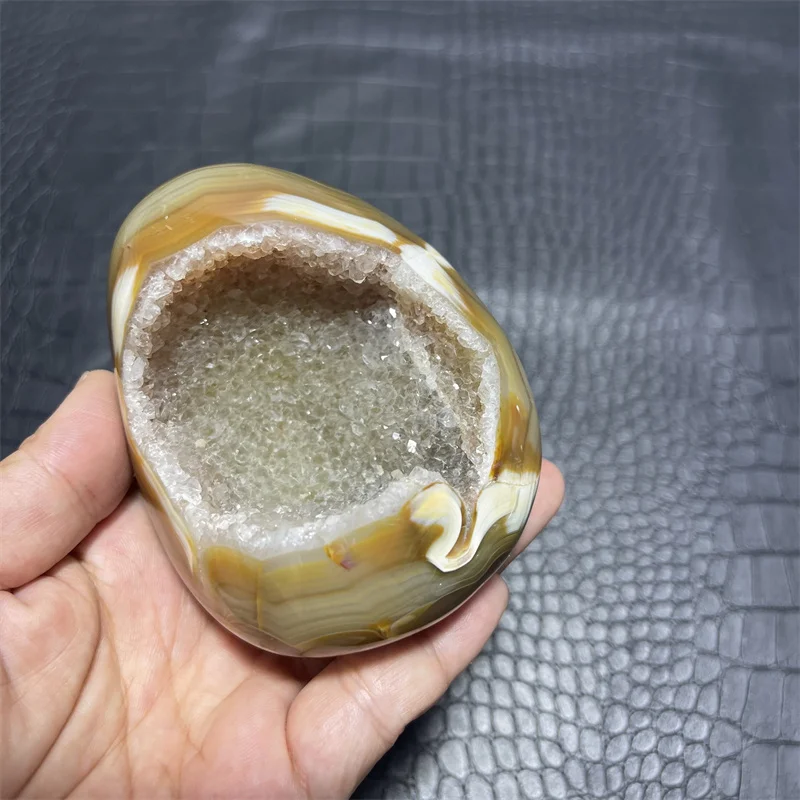 A Natural Stone Agate Druzy Geode Crystal Cluster Cave Gemstones Spirit Meditation Exorcism Feng Shui Home Room Decoration