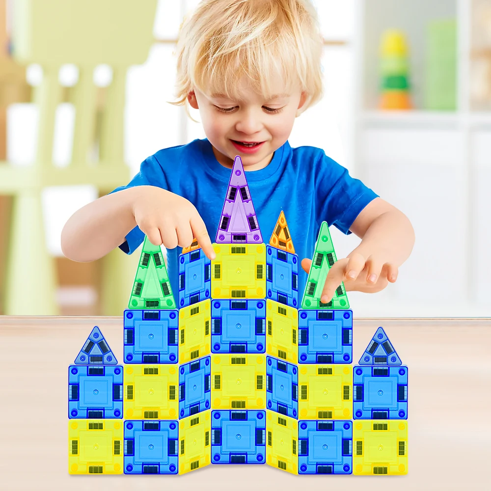 STEM magneetspeelgoed Educatief speelgoed, 26PCS magnetische reiscouwset, mini 3D magnetische tegelbouwstenen voor kinderen