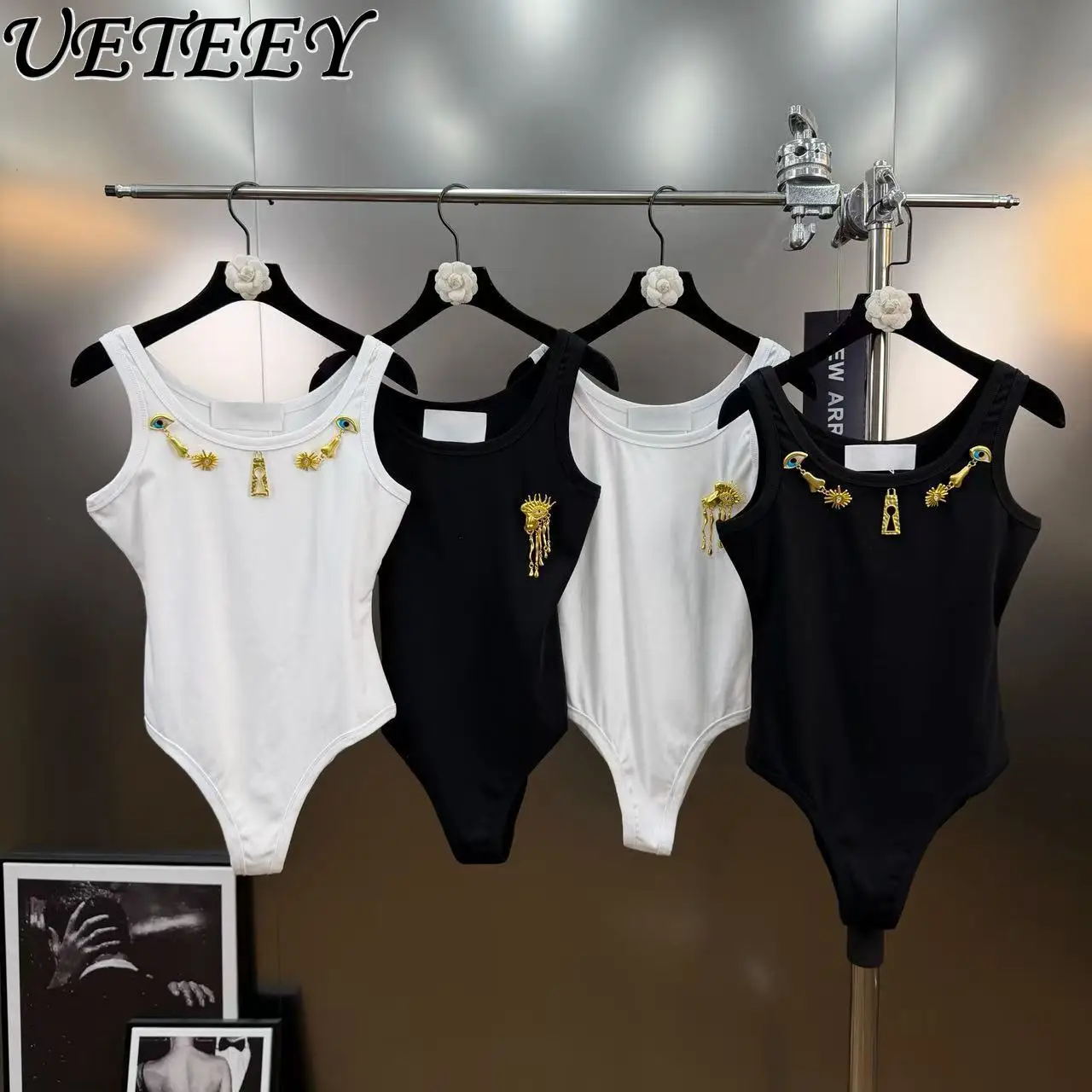 

Декоративный комбинезон из тяжелого металла для женщин, жилет без рукавов с круглым вырезом, новые летние универсальные модные индивидуальные топы с подвесками