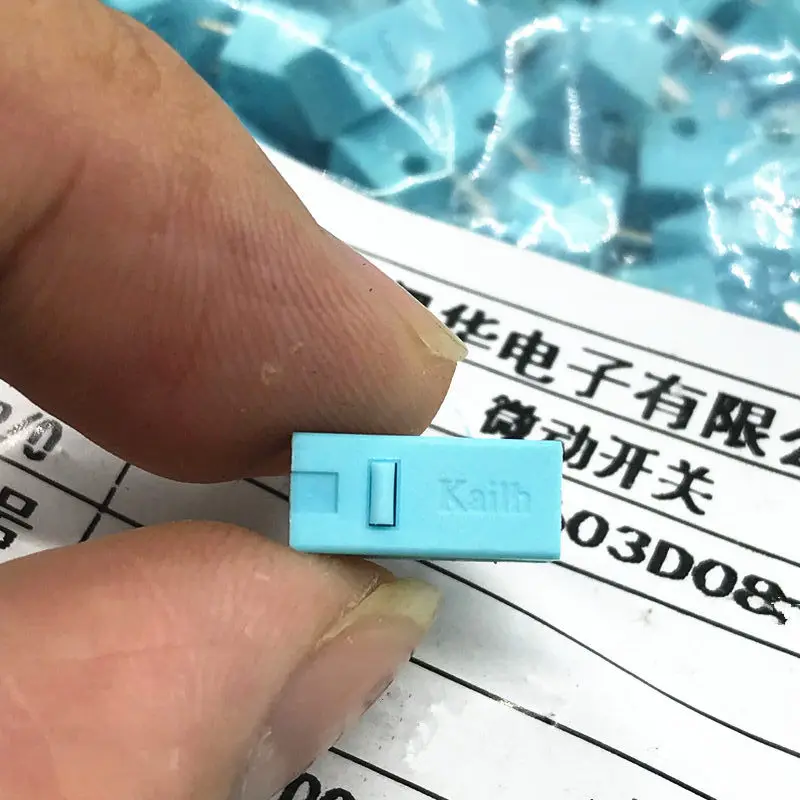 

2Pcs-100Pcs Kailh mouse button GM2.0 micro switch Blue 20 million click life is applicable to computer mouse left and right Keys