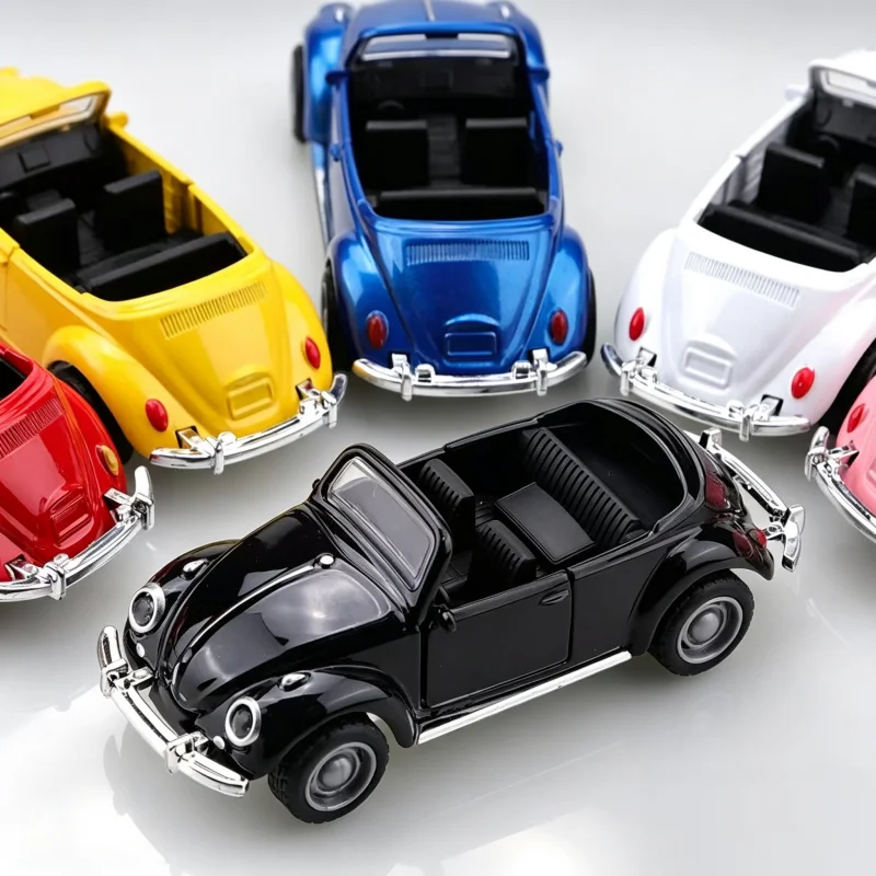 Classic Retro Convertible Alloy Car Model, Metallic vintage Convertible desktop Decoration and Collectible Figurine.