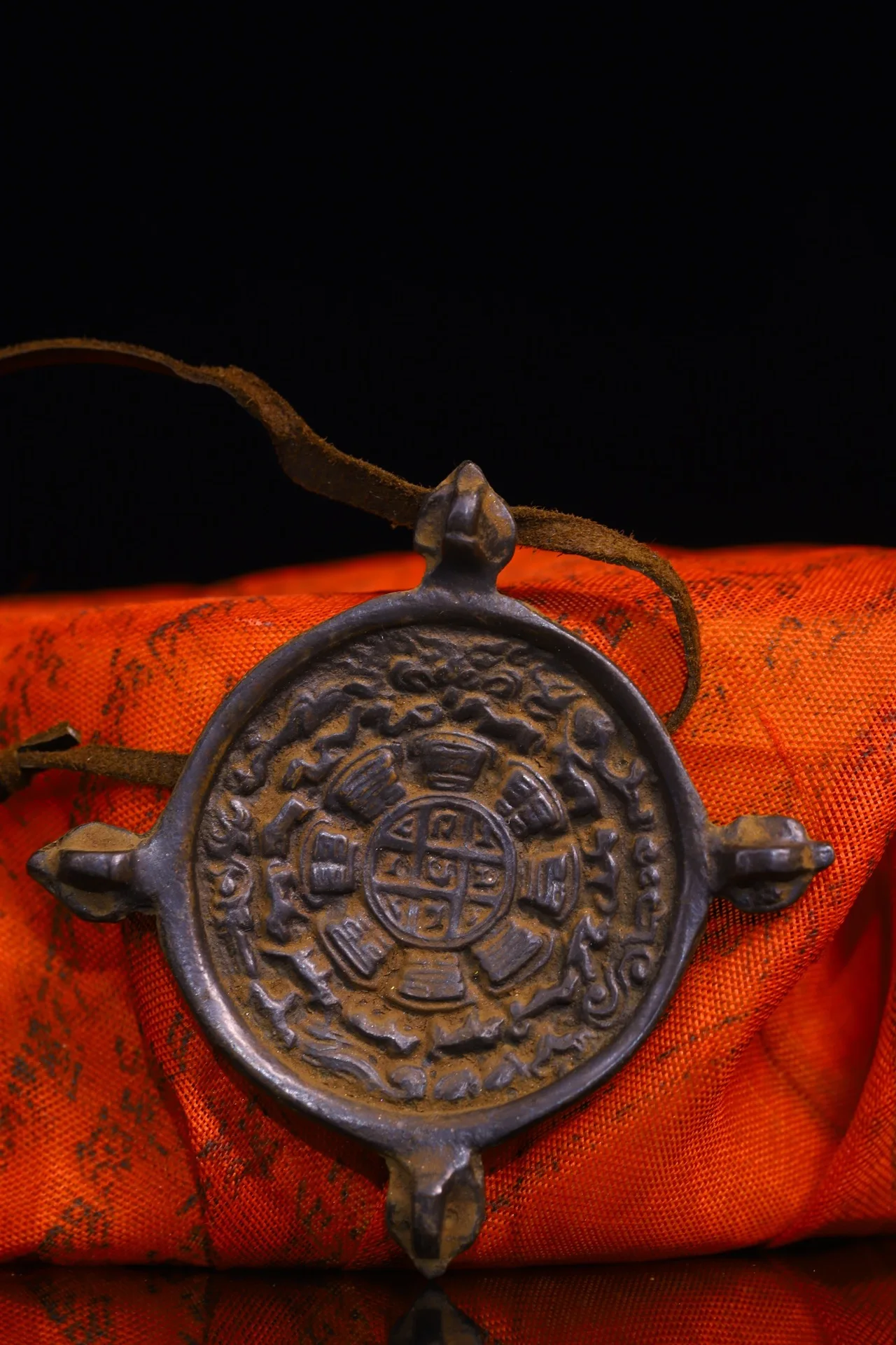 

2"Tibetan Temple Collection Old Tiantie Sculpture Cross Vajra Nine Palaces Eight Trigrams Amulet Pendant Dharma Town house Exorc