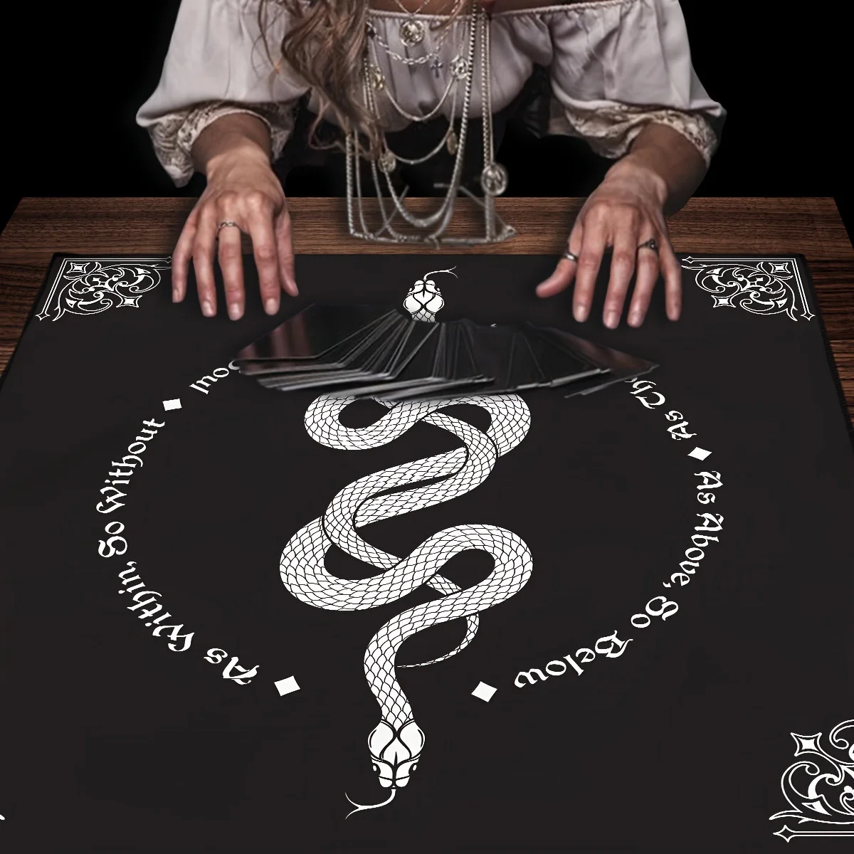 Modern Tarot Reading Decorative Tablecloth Black Mamba Snake Pattern Party Decor Divination Art Altar Cloth