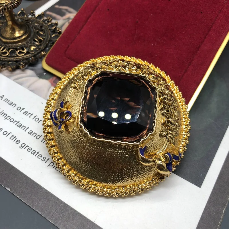 

Vintage Jewelry Enamel Glaze Purple Faceted Gemstone Brooch Plated with Real Gold Creative Design Pin 2026