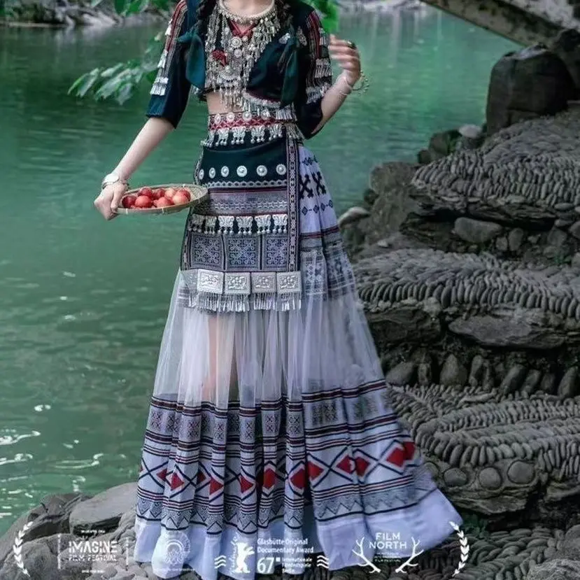 

Embroidered Printing Seven-cent Sleeve Dark Green Miao Clothing Amao Guizhou Thousand Families Miao Village Yunnan Minority 2026